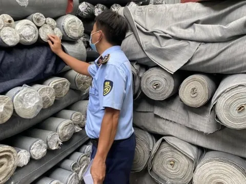Cục Quản lý thị trường Tp.HCM tạm giữ hơn 7 tấn vải nhập lậu
