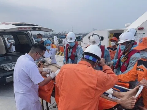 Cứu nạn thuyền viên nước ngoài bị thương nặng do tai nạn lao động