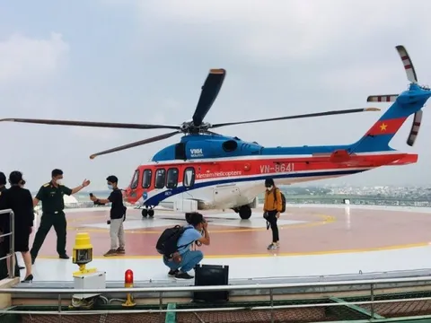 Ngắm Tp.HCM từ trên cao bằng máy bay trực thăng dịp 30/4-1/5