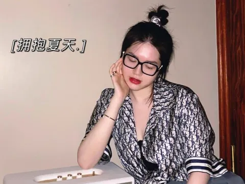 Rót gần 3.000 tỷ vào dự án vũ trụ tỷ đô, con gái 21 tuổi của bầu Thụy bất ngờ rời ghế CEO chỉ sau hơn 1 tháng thành lập công ty