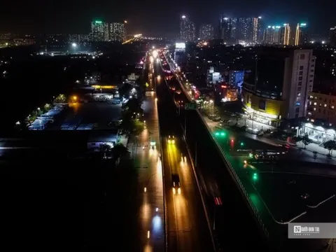 Hà Nội: Tuyến đường nghìn tỉ tối tăm không một ánh đèn đường