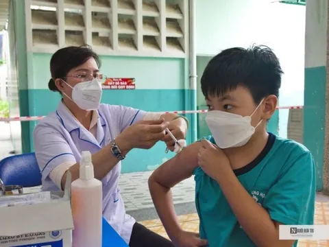 Tp.HCM: Bắt đầu tiêm vắc-xin phòng Covid-19 cho gần 30.000 học sinh lớp 6