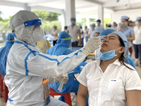 Đà Nẵng gia hạn thanh tra việc mua kit test Covid-19