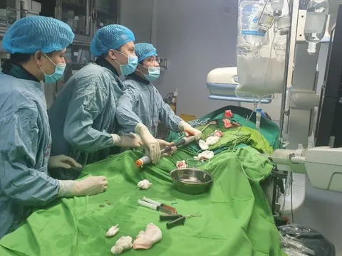 Chỉ đau bụng, rối loạn tiêu hoá, người đàn ông suýt chết vì căn bệnh nguy hiểm không ngờ