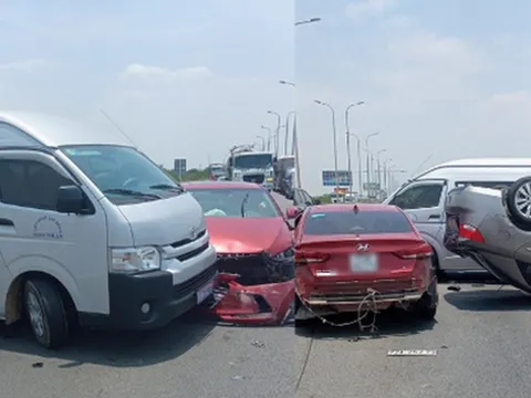 Xe biển xanh gặp tai nạn liên hoàn trên cao tốc TP.HCM - Long Thành - Dầu Giây