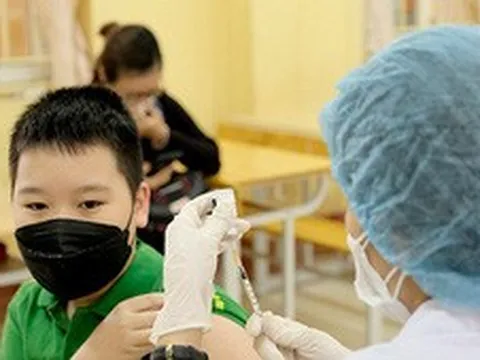 Ngày 19/4: Có 13.500 ca COVID-19 mới, số khỏi bệnh nhiều gấp gần 10 lần