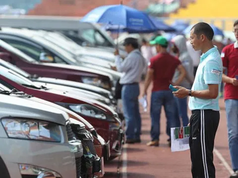 Thuê xe ô tô tự lái dịp lễ 30/4-1/5 tăng giá, nhiều nơi không còn xe để phục vụ