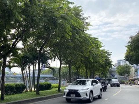 Thu phí ô tô vào trung tâm TPHCM 40.000 đồng/lượt: Có khả thi?