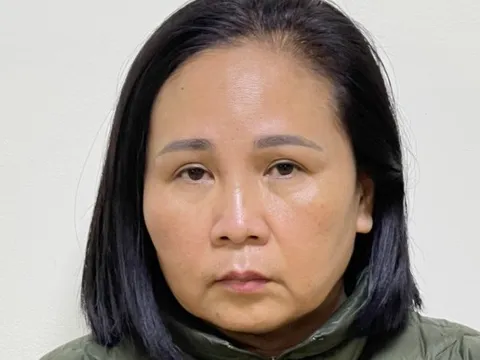 Khởi tố 6 đối tượng làm giả giấy tờ chiếm đoạt hàng chục tỷ đồng trong tài khoản ngân hàng