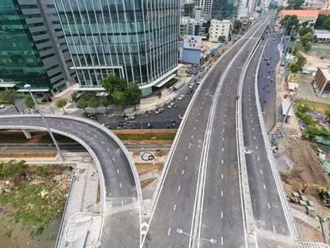 Cận cảnh cây cầu hơn 3.000 tỉ nối quận 1 và TP. Thủ Đức sẵn sàng thông xe vào 30/4