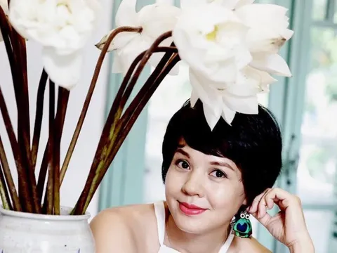 Hé lộ ngôi nhà tràn ngập hoa của MC Diễm Quỳnh