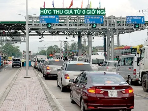 Nghỉ lễ 30/4-1/5: Thủ tướng yêu cầu chủ động tạm dừng thu phí khi ùn tắc kéo dài