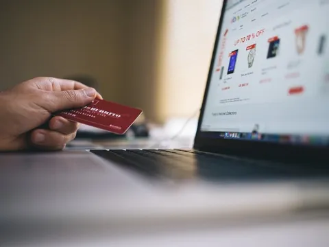 Website bán hàng: Cân bằng giữa mục tiêu của thương hiệu và nhu cầu thật sự của khách hàng