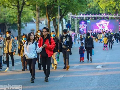 'Bội thực' phố đi bộ ở Hà Nội?