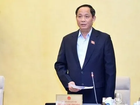 Quốc hội giám sát việc đổi mới chương trình, sách giáo khoa