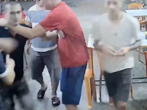 Hà Tĩnh: Triệu tập nhóm đối tượng đánh nữ chủ quán ăn đêm nhập viện