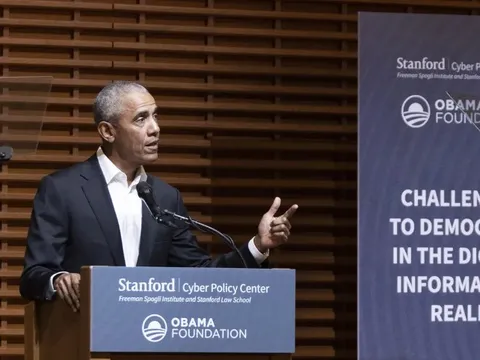 Cựu Tổng thống Mỹ Barack Obama kêu gọi tăng cường kiểm soát mạng xã hội