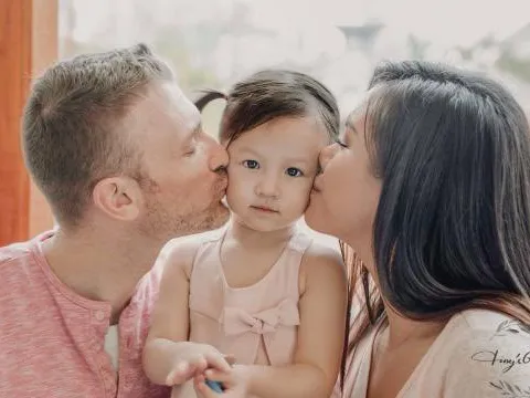 Phương Vy Idol - ông xã người Mỹ trúng sét ái tình cứu bà xã khủng hoảng cân nặng sau sinh