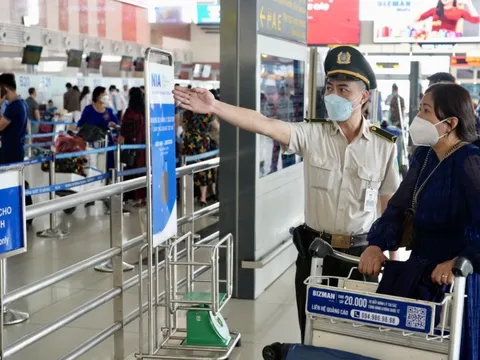 Lưu ý khi lên sân bay mùa cao điểm