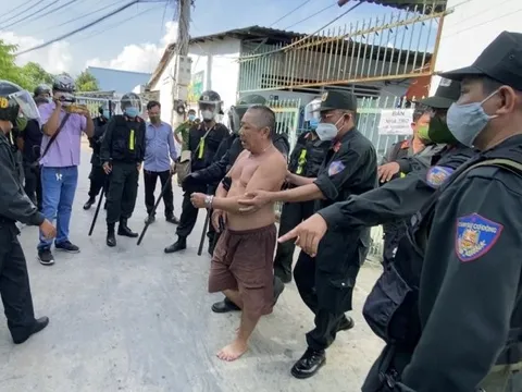 Tiền Giang: Khống chế kẻ tạt axít cố thủ trong phòng trọ