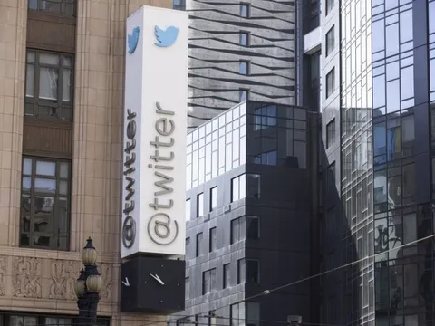 Twitter nghiêm túc xem xét đề nghị mua lại của Elon Musk