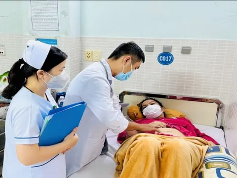 Hiếm gặp: Sản phụ có thai bám trên buồng trứng