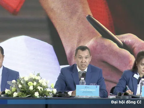 Cổ đông giảm 75% tài sản vì cổ phiếu CTD, Chủ tịch Bolat Duisenov trả lời: "1,5 năm qua tôi bạc tóc, da mặt dày hơn nhưng tôi tin giá cổ phiếu sẽ tăng vào cuối năm nay"