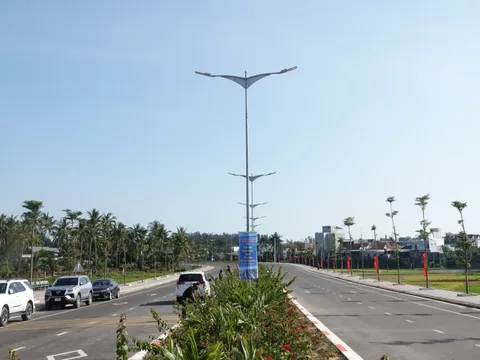 Bình Định xây dựng 2 tuyến đường quan trọng ven biển