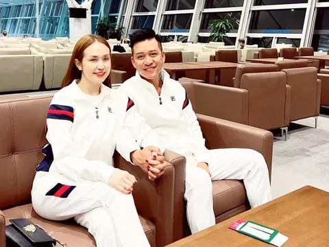 Ca sĩ Tuấn Hưng tiết lộ phản ứng của vợ về sự cố mất trộm đồ ở Anh