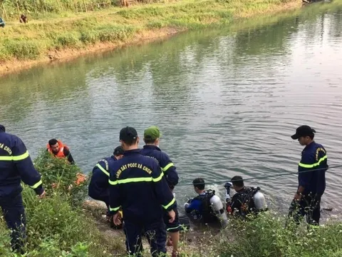Tìm thi thể 2 học sinh lớp 8 đuối nước thương tâm ở Quảng Trị