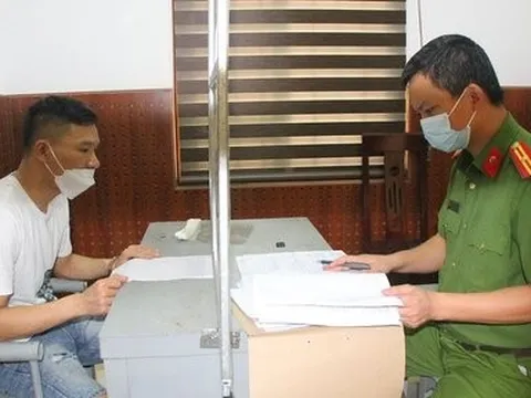 Bắt 2 đối tượng có nhiều tiền án hoạt động mua bán ma tuý tinh vi