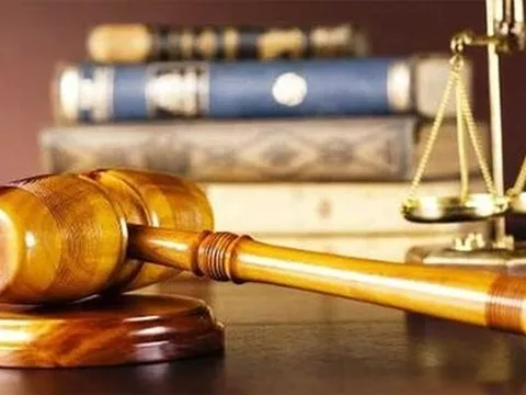 Ông chủ bị bắt vì nhân viên đi tự thú nhập cảnh trái phép