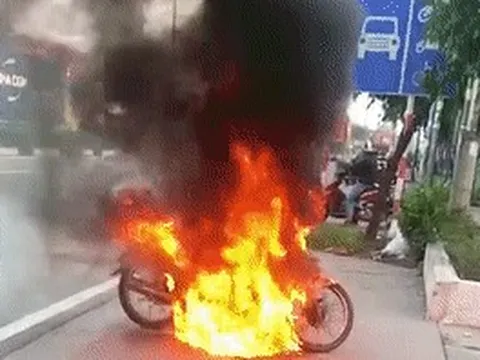 Bình Dương: Khống chế thanh niên châm lửa tự đốt xe khi bị lập biên bản vi phạm