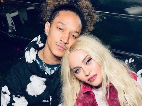 Nữ hoàng nhạc Pop Madonna chia tay bạn trai kém 35 tuổi