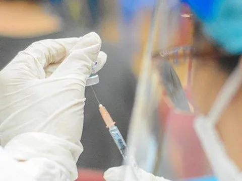 Hội đồng tư vấn sử dụng vaccine Bộ Y tế: Tiêm mũi 4 vaccine phòng COVID-19 sau mũi 3 ít nhất bốn tháng