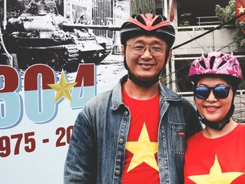 Chùm ảnh: Sáng 30/4 bình yên, cờ hoa rực rỡ khắp các ngả đường TP.HCM