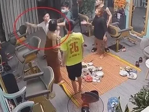 Diễn biến mới vụ Phó trưởng công an phường xông vào nhà đánh phụ nữ