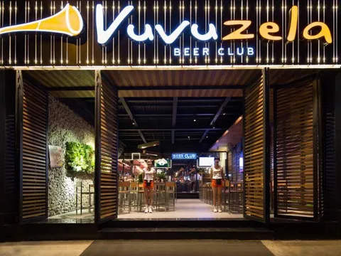 Golden Gate thu không đủ chi: 100 đồng tiền lẩu nướng thu về thì 45 đồng trả nhân viên, chỗ ngồi; 13 đồng bù lỗ khách hàng