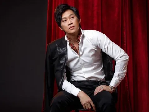 Hoài Linh có hành động đặc biệt ngay trên sân khấu hội chợ