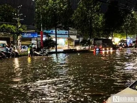 Đồng Nai: Mưa lớn, nhiều tuyến phố ngập sâu