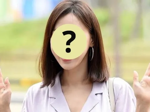 Nữ ca sĩ bị phù nề sau khi sinh con thứ 2, bác sĩ chẩn đoán mắc bệnh tim nguy hiểm