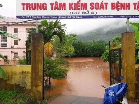 Giám đốc CDC Hà Giang thừa nhận cầm tiền "hoa hồng" của Việt Á