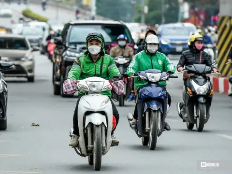 Tài xế Grab: Làm việc không ngày nghỉ, lương 7 triệu đồng mỗi tháng