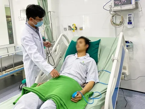 Bác sĩ cảnh báo hậu quả của việc lạm dụng thuốc giảm đau liên tục: Có người bị suy gan cấp