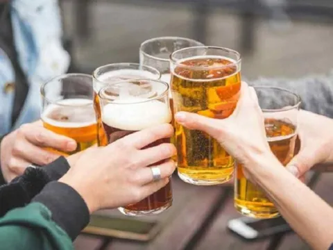 Tác hại khôn lường khi uống quá nhiều bia