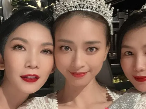 Tiệc độc thân của Ngô Thanh Vân: Cô dâu đội vương miện nhí nhảnh