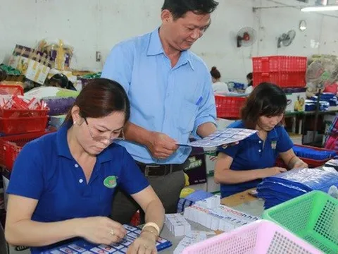 Ồ ạt rút BHXH một lần: Ai có thể chờ đến lúc nhận lương hưu?