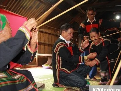 Nét văn hóa đặc sắc về lễ kết nghĩa anh em của dân tộc Ê Đê