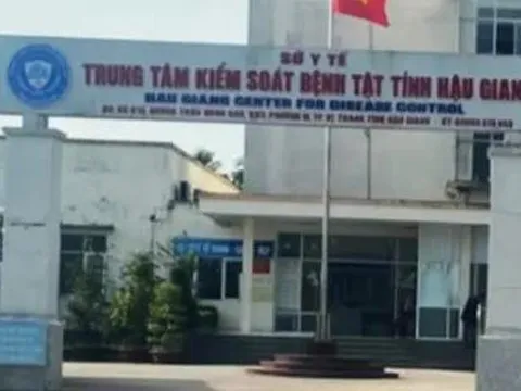 Cách chức Giám đốc CDC Hậu Giang do liên quan đến Việt Á