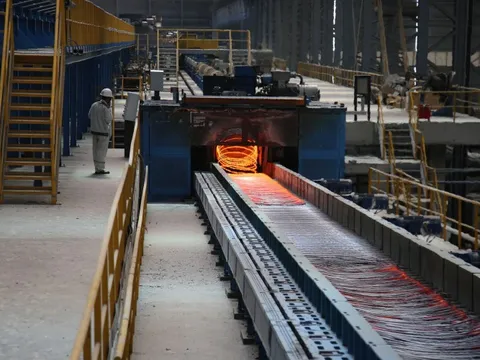 Sản lượng thép xây dựng Hòa Phát tháng 4 giảm 30% cùng kỳ năm trước